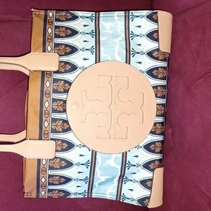 💙🤍Tory Burch Ella tote🤍💙